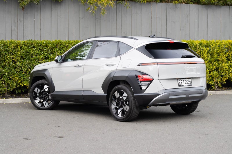 2025 Hyundai Kona Hybrid Elite image 3