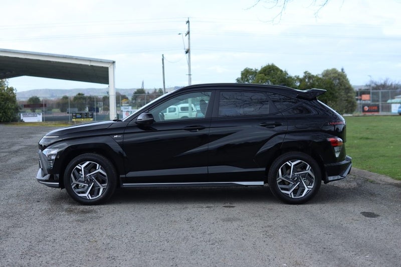 2025 Hyundai Kona Hybrid SX2 Limited N-Line Hyb... image 3