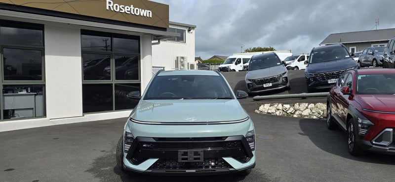 2025 Hyundai Kona LTD N-Line image 2