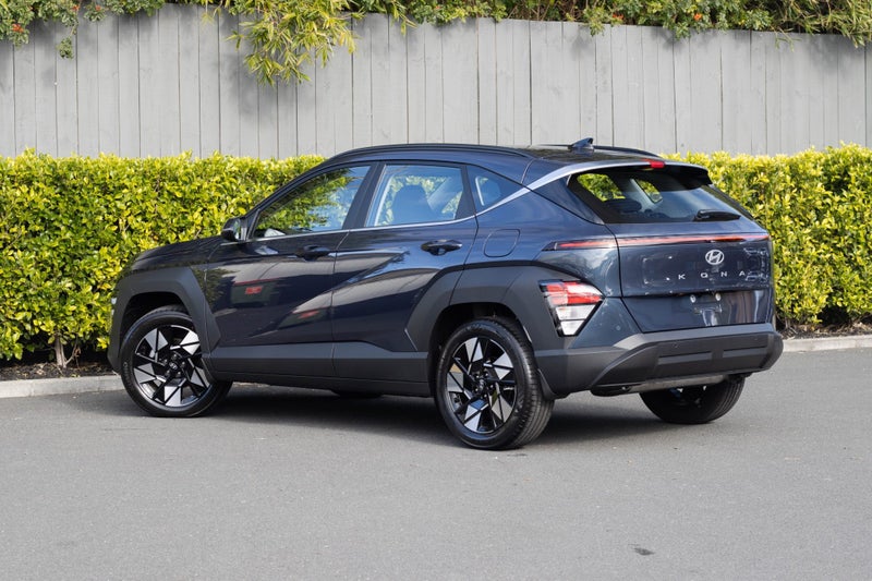 2025 Hyundai Kona SX2 2.0 2WD Active image 3
