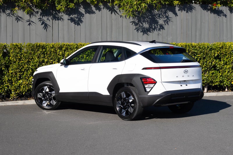 2025 Hyundai Kona SX2 2.0 2WD Active image 3