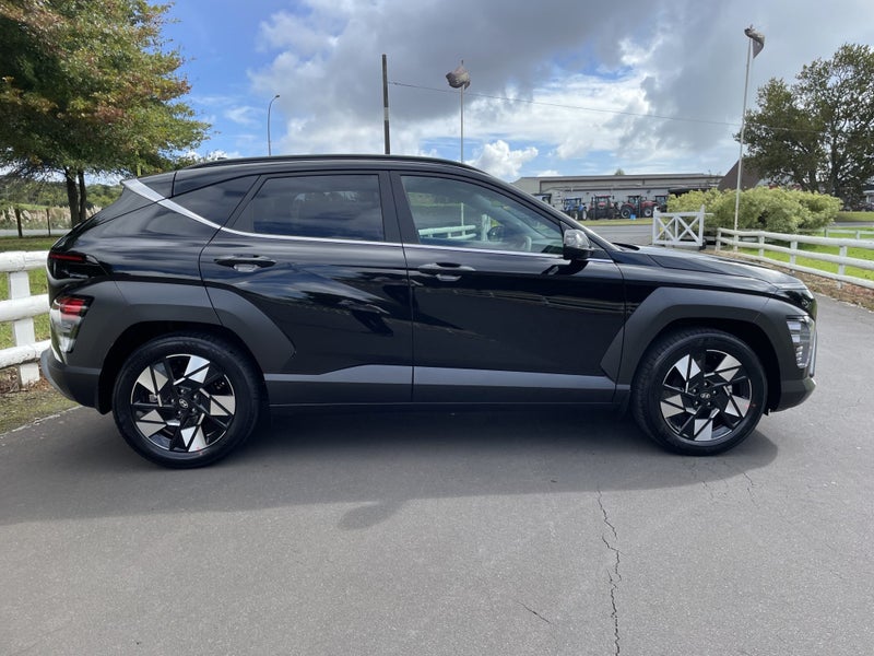 2025 Hyundai Kona SX2 2.0 2WD Elite image 3