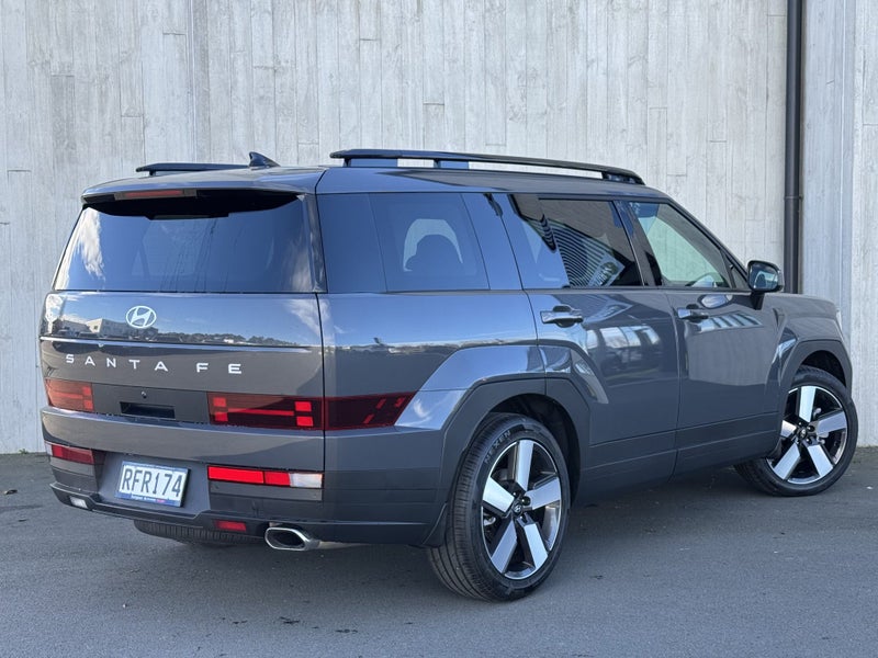 2025 Hyundai Santa Fe Active 2.5T Awd image 3
