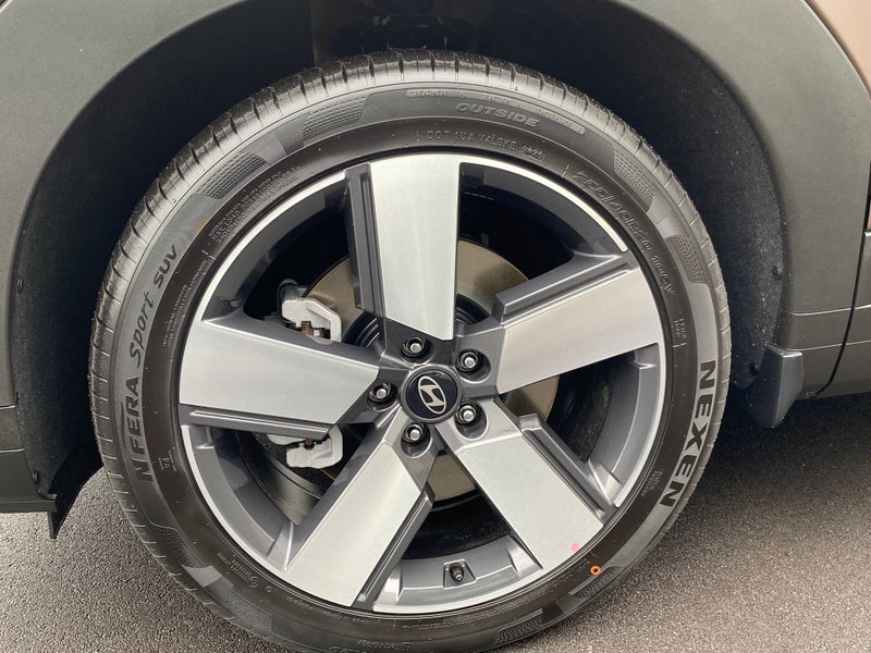 2025 Hyundai Santa Fe Elite 2.5T Awd 2.5Pt image 4