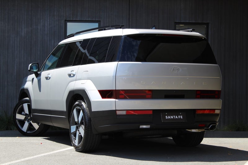 2025 Hyundai Santa Fe Elite 2.5T Awd 2.5Pt image 4
