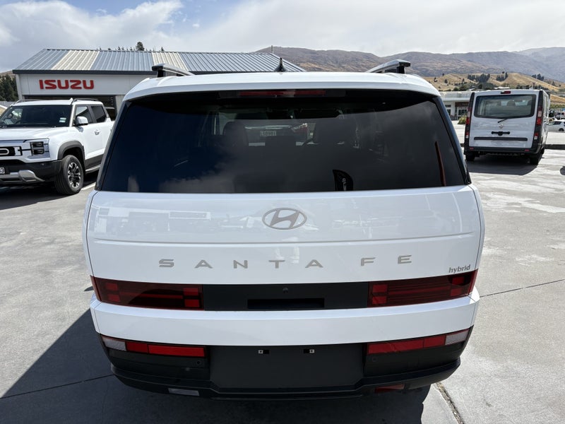 2025 Hyundai Santa Fe Elite Hybrid 7 Seat image 4