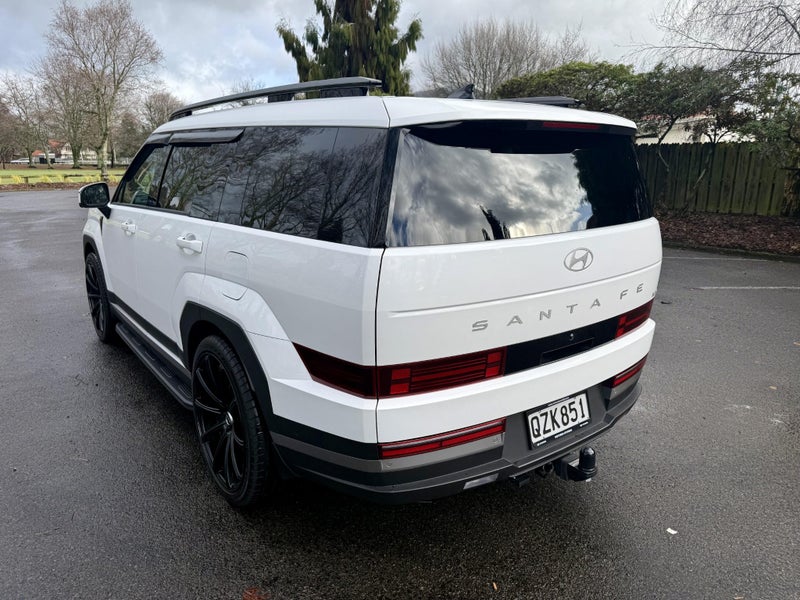 2025 Hyundai Santa Fe Limited 1.6T Hybrid image 3