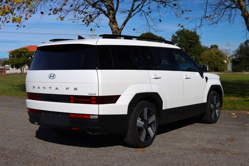 2025 Hyundai Santa Fe MX-5 Elite Hybrid 7 Seat... image 5