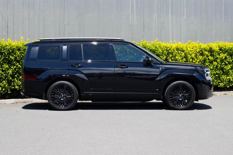 2025 Hyundai Santa Fe MX5 Calligraphy HEV6S image 2