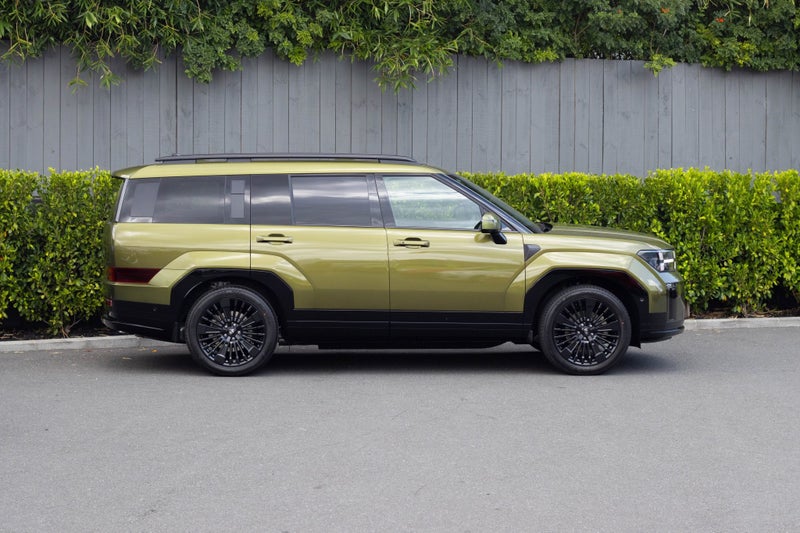 2025 Hyundai Santa Fe MX5 Calligraphy HEV7S image 3