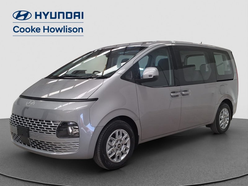 2025 Hyundai Staria 2.2D 8S image 3