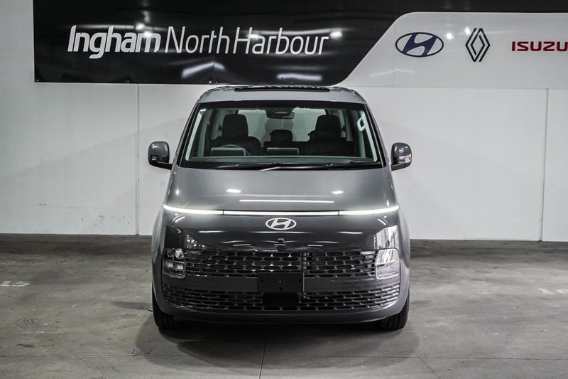 2025 Hyundai Staria LIMITED 2.2DT/4WD image 4