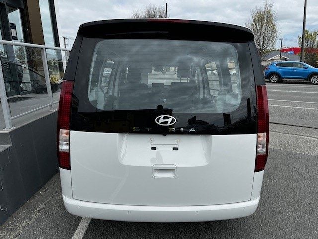 2025 Hyundai Staria Load 2.2D CRDI Auto image 4