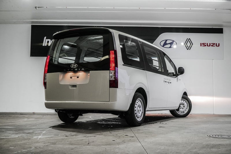 2025 Hyundai Staria LOAD 2.2DT/8AT image 3