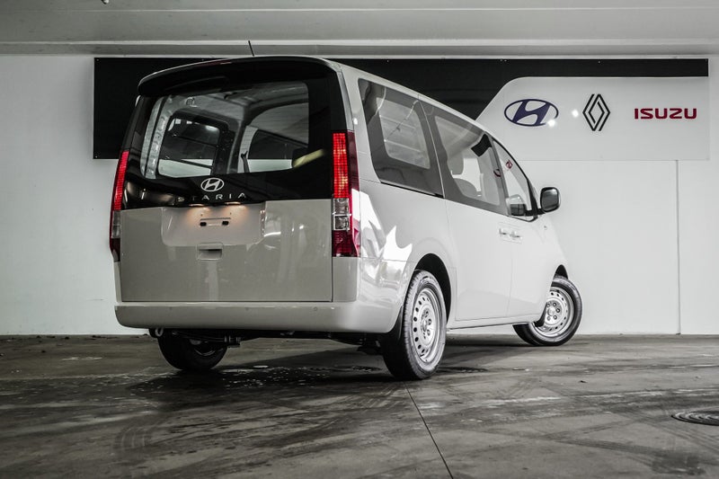 2025 Hyundai Staria Load 2.2DT/8AT 5-Seater image 3