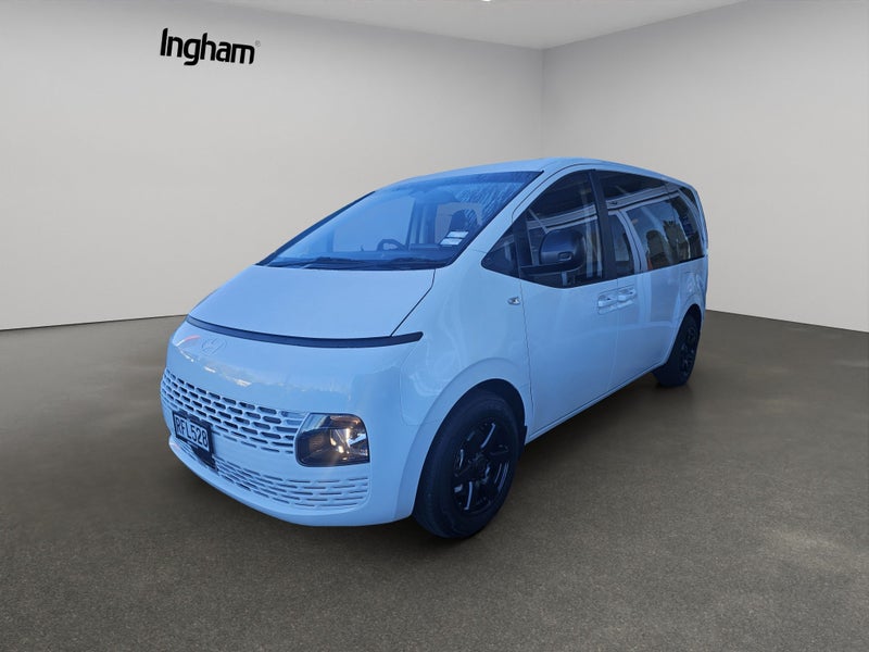 2025 Hyundai Staria Load 2.2DT/8AT image 3
