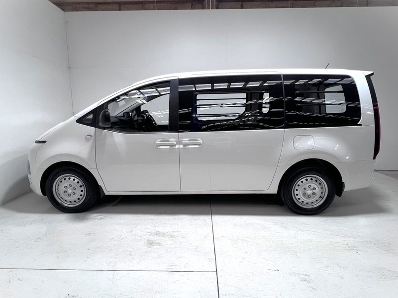 2025 Hyundai Staria Load LOAD 2.2-TD / 8AT image 4