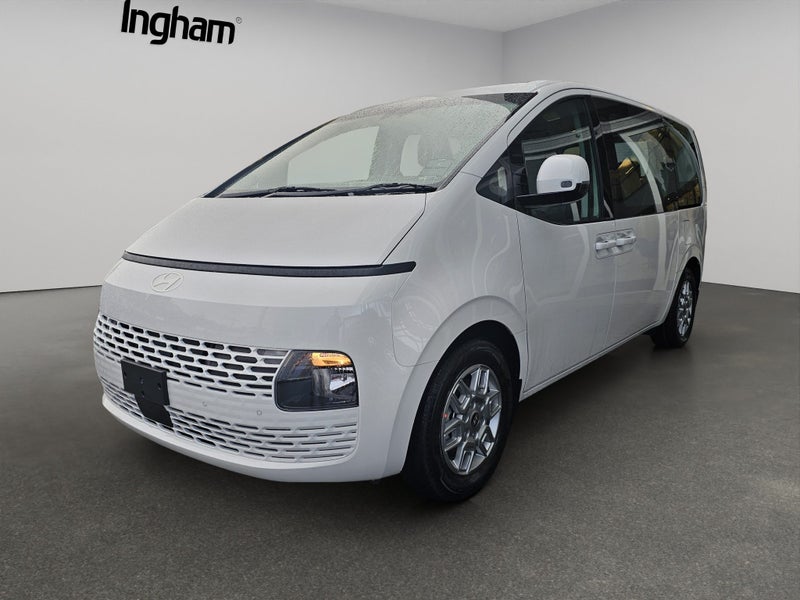 2025 Hyundai Staria Passenger 8 Seater 2.2DT/8AT image 3