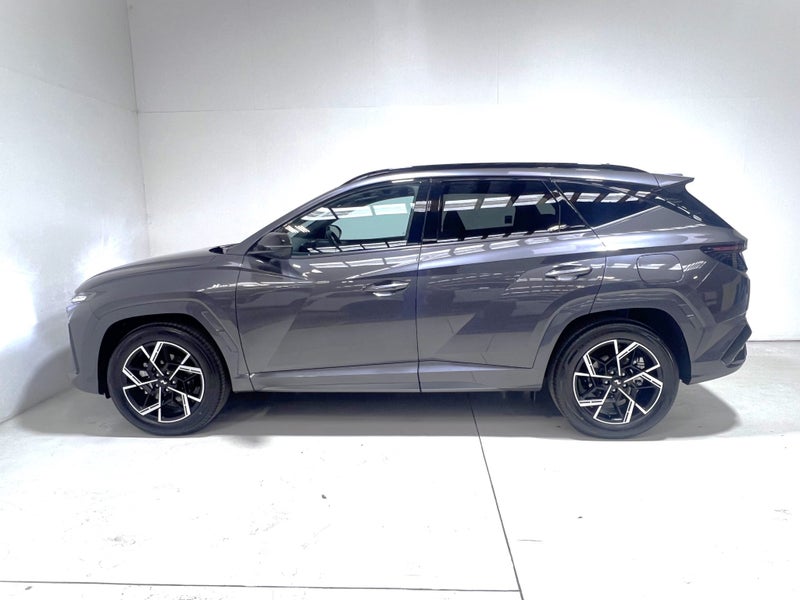 2025 Hyundai Tucson 1.6T AWD HEV N-Line Limited... image 4