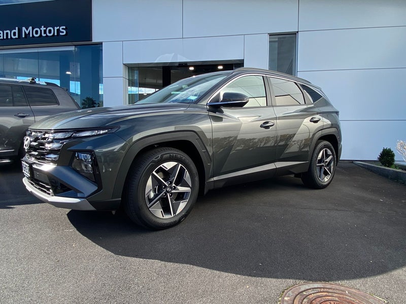 2025 Hyundai Tucson 1.6T Hev Active Awd image 2