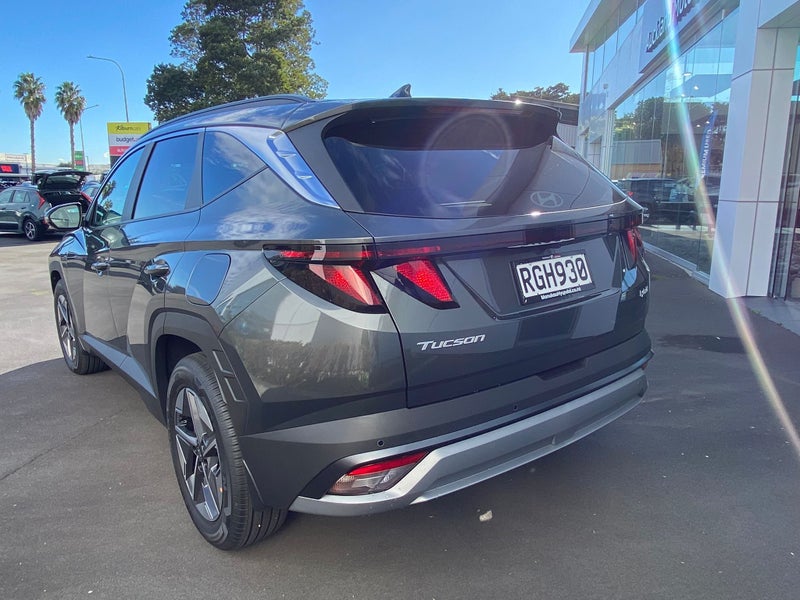 2025 Hyundai Tucson 1.6T Hev Active Awd image 4