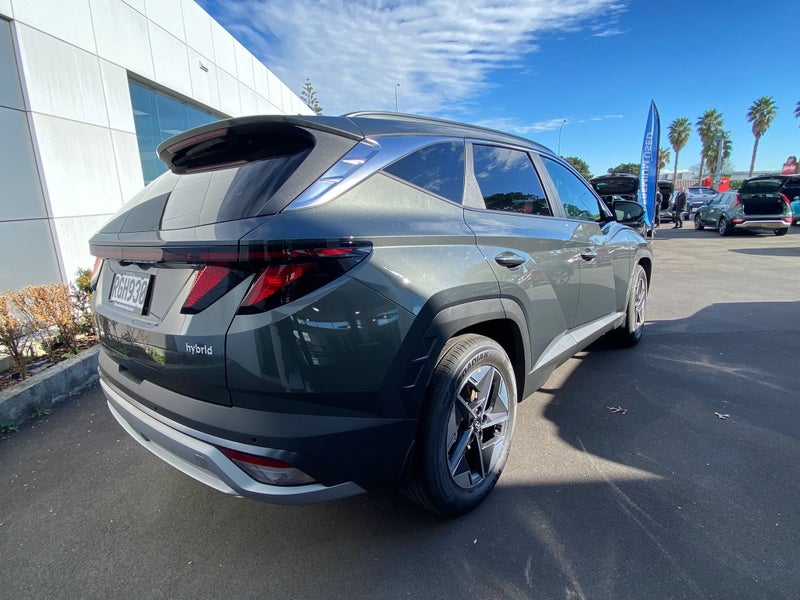 2025 Hyundai Tucson 1.6T Hev Active Awd image 5