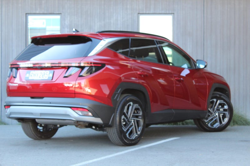 2025 Hyundai Tucson 1.6T Hev Limited Awd image 3