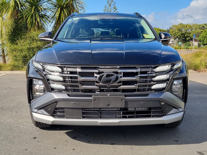 2025 Hyundai Tucson 1.6T Hev Limited AWD image 2