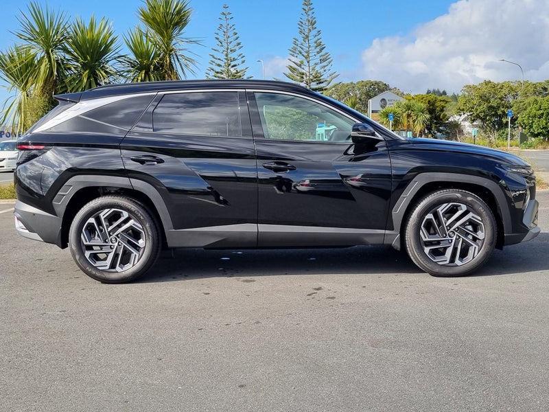 2025 Hyundai Tucson 1.6T Hev Limited AWD image 4