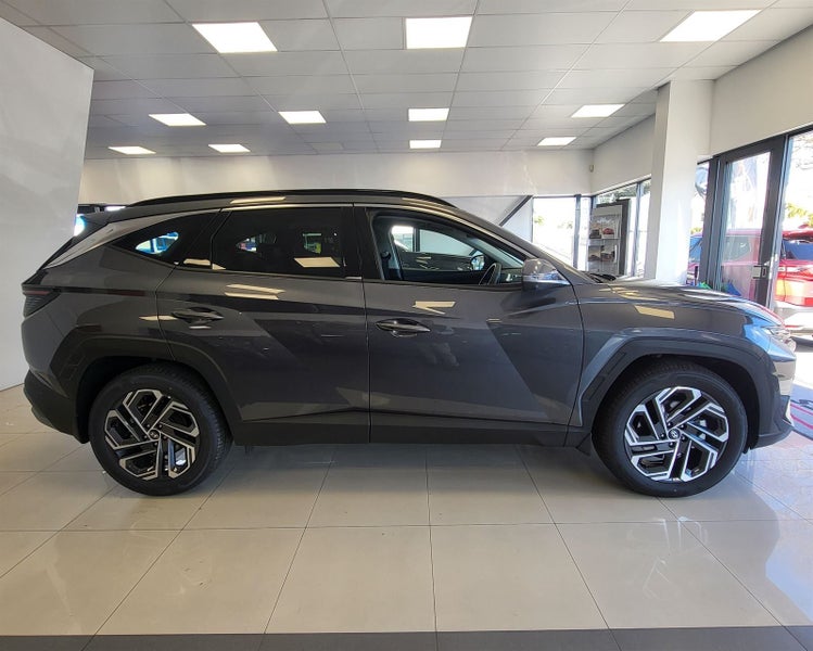 2025 Hyundai Tucson 1.6T HEV Limited AWD image 2