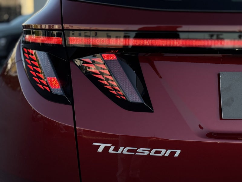 2025 Hyundai Tucson 1.6T Hev Limited Awd - image 4