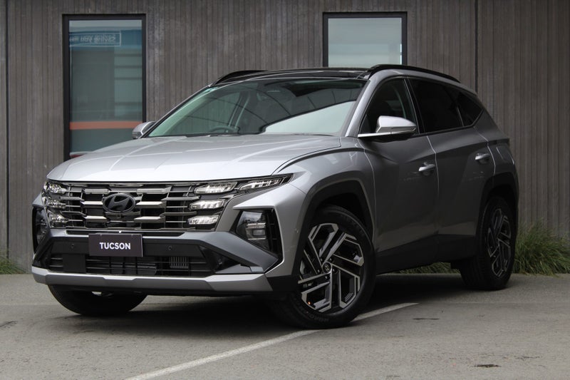 2025 Hyundai Tucson 1.6T Hev Limited Awd image 2