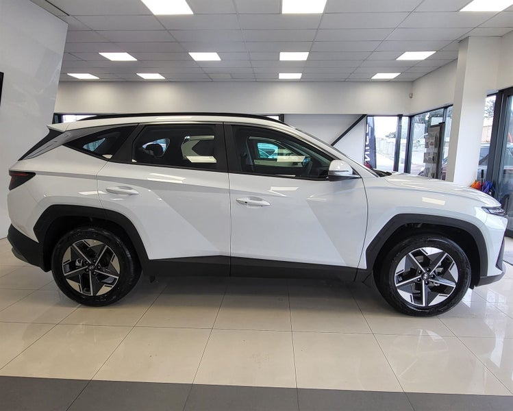 2025 Hyundai Tucson 2.0 Active image 2