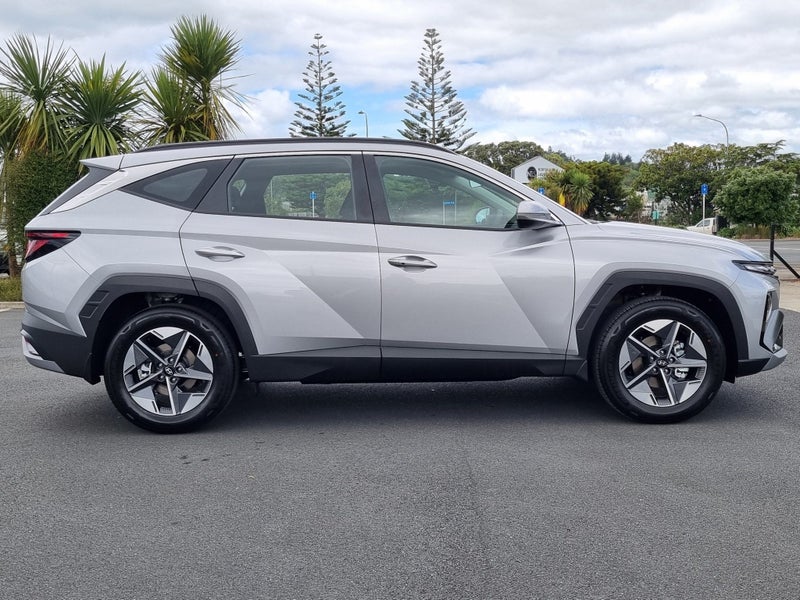 2025 Hyundai Tucson 2.0 Active 2.0P/6At image 4