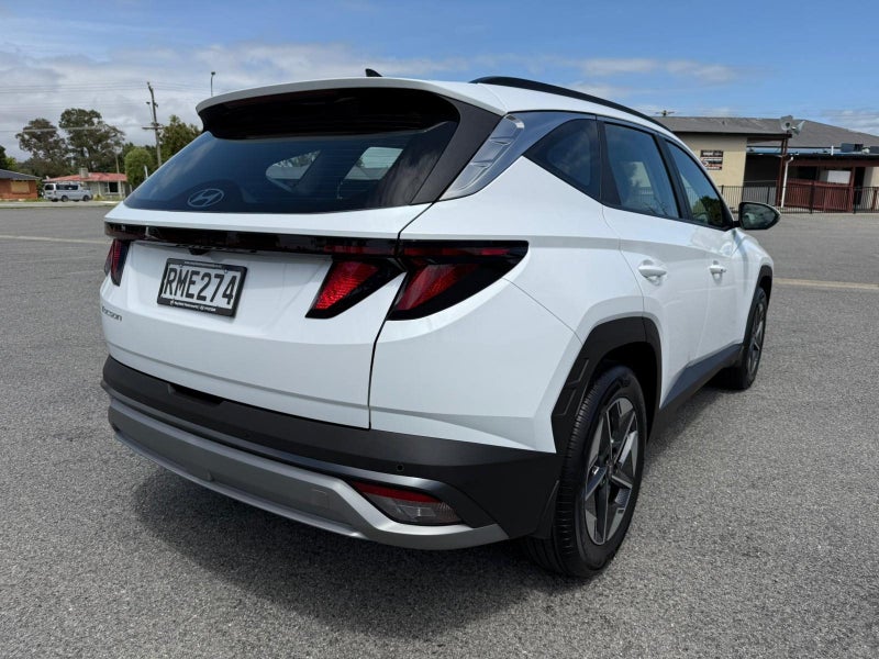 2025 Hyundai Tucson 2.0 Active 2.0P/6AT image 3