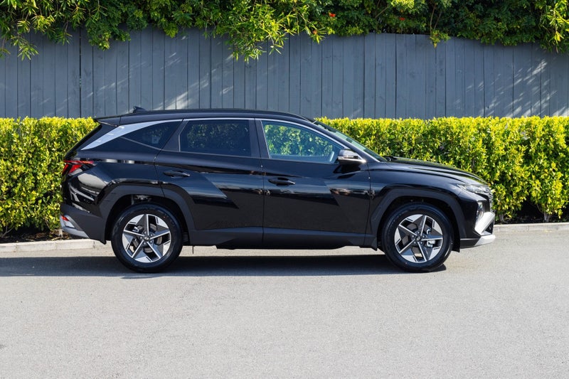 2025 Hyundai Tucson 2WD Hybrid Active 6AT image 2