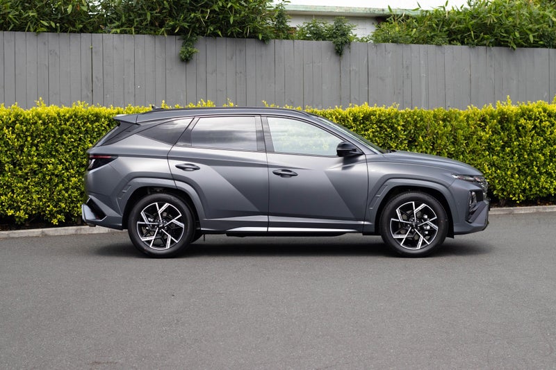 2025 Hyundai Tucson AWD Hybrid N-Line Limited image 2