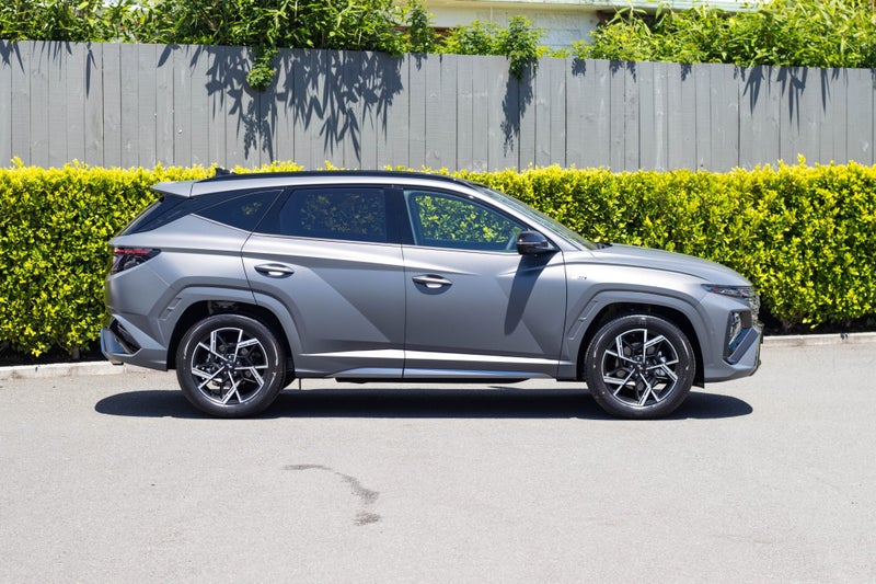 2025 Hyundai Tucson AWD Hybrid N-Line Limited image 2