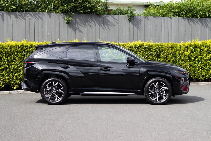 2025 Hyundai Tucson AWD Hybrid N-Line Limited image 2