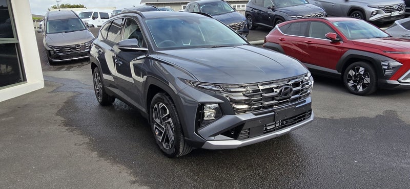 2025 Hyundai Tucson Hybrid Elite image 3