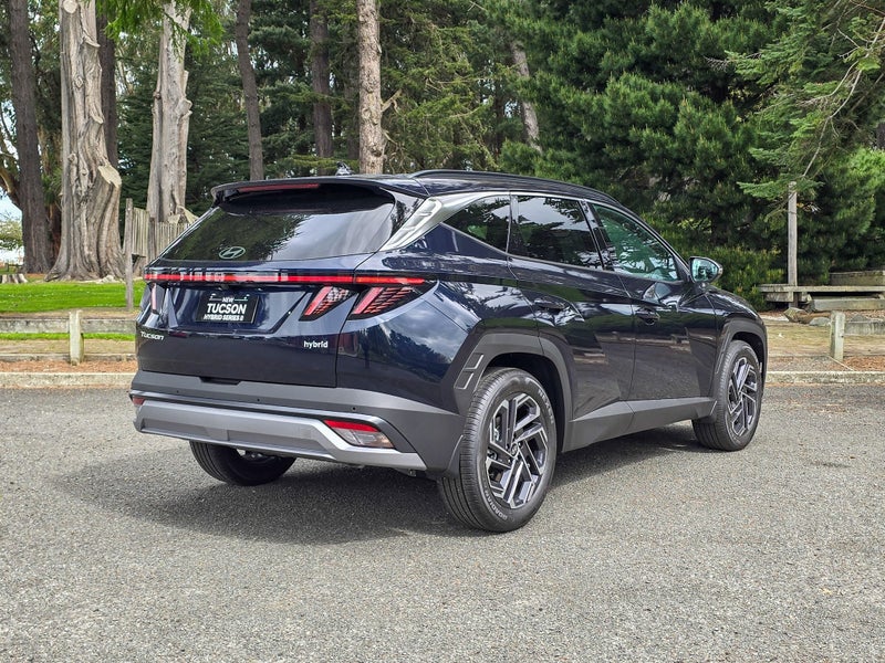 2025 Hyundai Tucson Hybrid Elite image 3