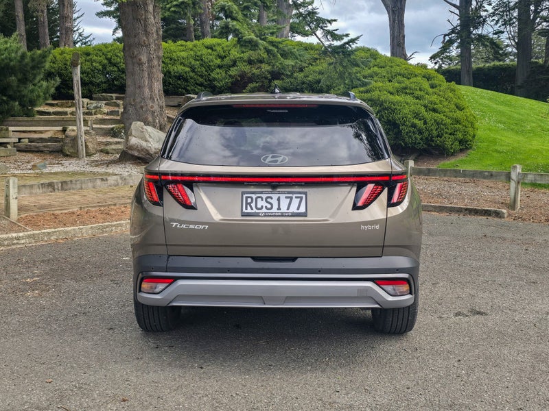 2025 Hyundai Tucson Hybrid Elite AWD image 4