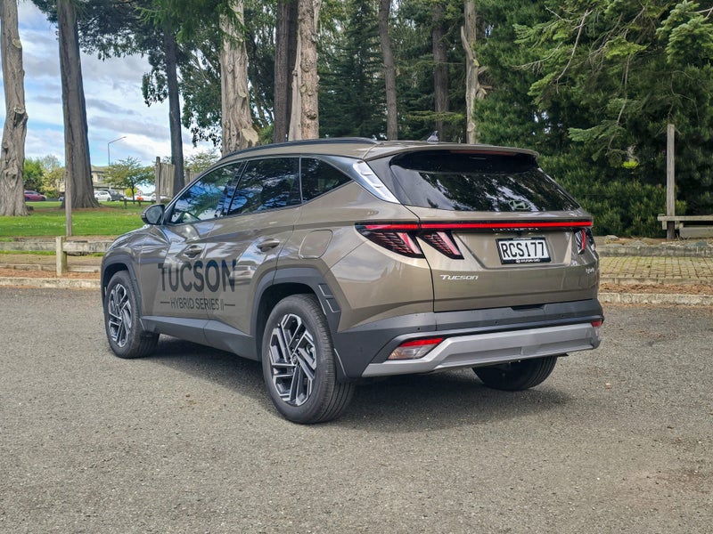 2025 Hyundai Tucson Hybrid Elite AWD image 5