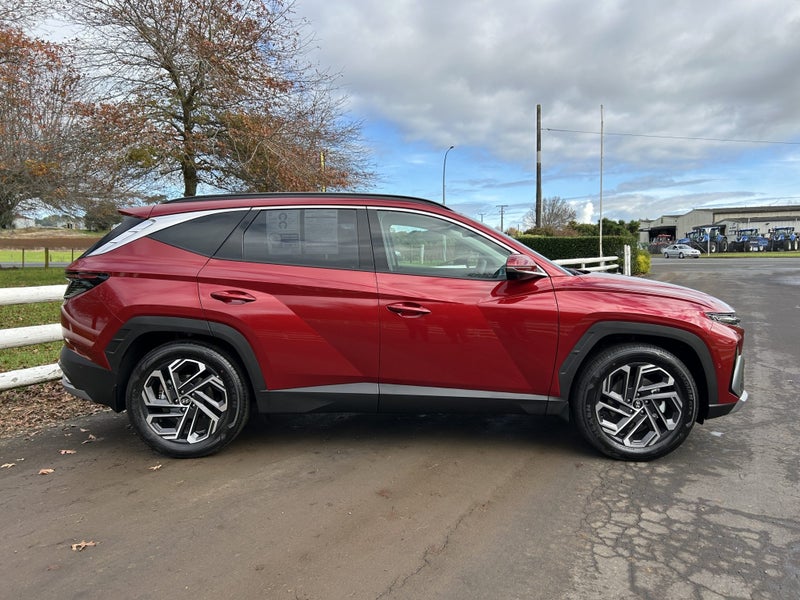2025 Hyundai Tucson Hybrid Limited SUV 1.6T AWD... image 3