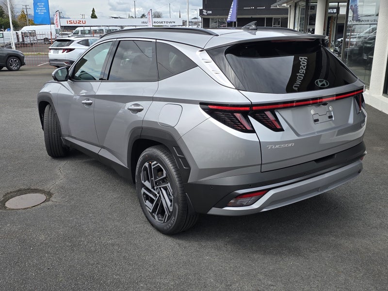 2025 Hyundai Tucson Hybrid LTD image 5