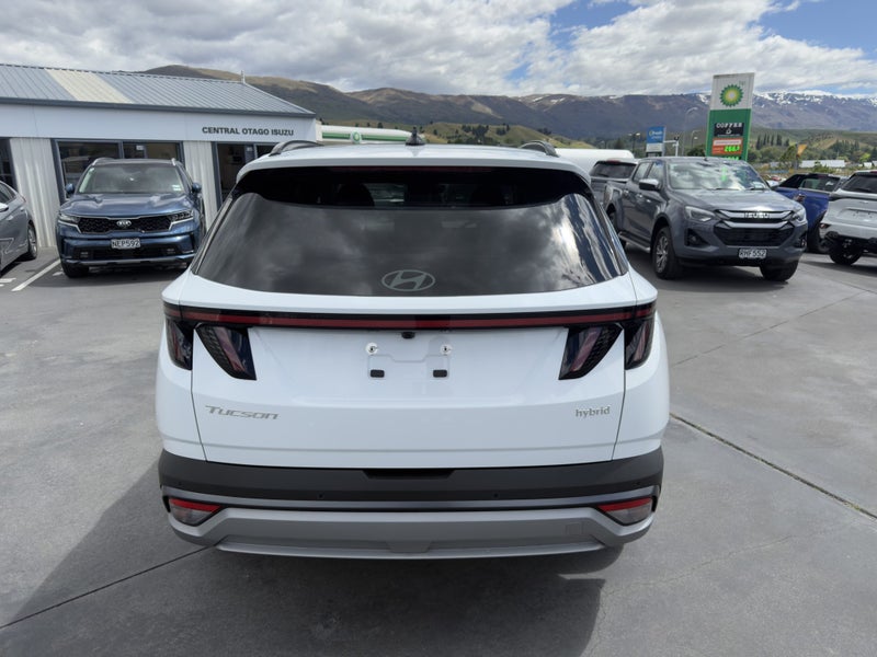 2025 Hyundai Tucson NX4 Hybrid Limited SUV 1.6T... image 5