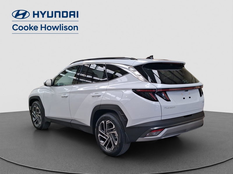 2025 Hyundai Tucson NX4 Limited AWD HEV image 4