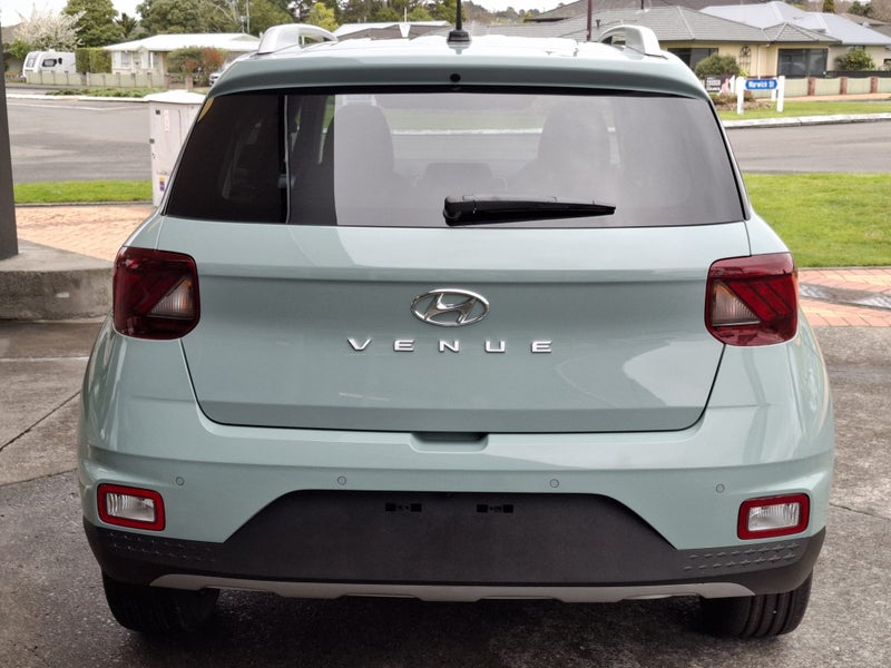 2025 Hyundai Venue Elite 1.6P/6At - image 5