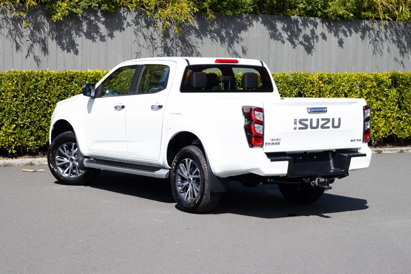 2025 Isuzu D-Max LS 2WD Auto DC image 3