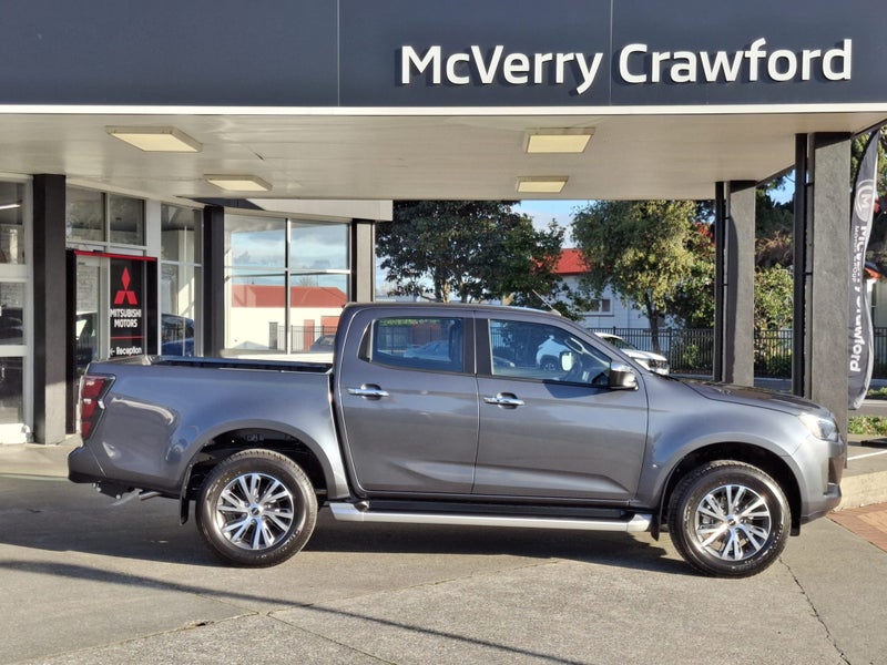 2025 Isuzu D-Max LS 2WD - Available for immedia... image 3